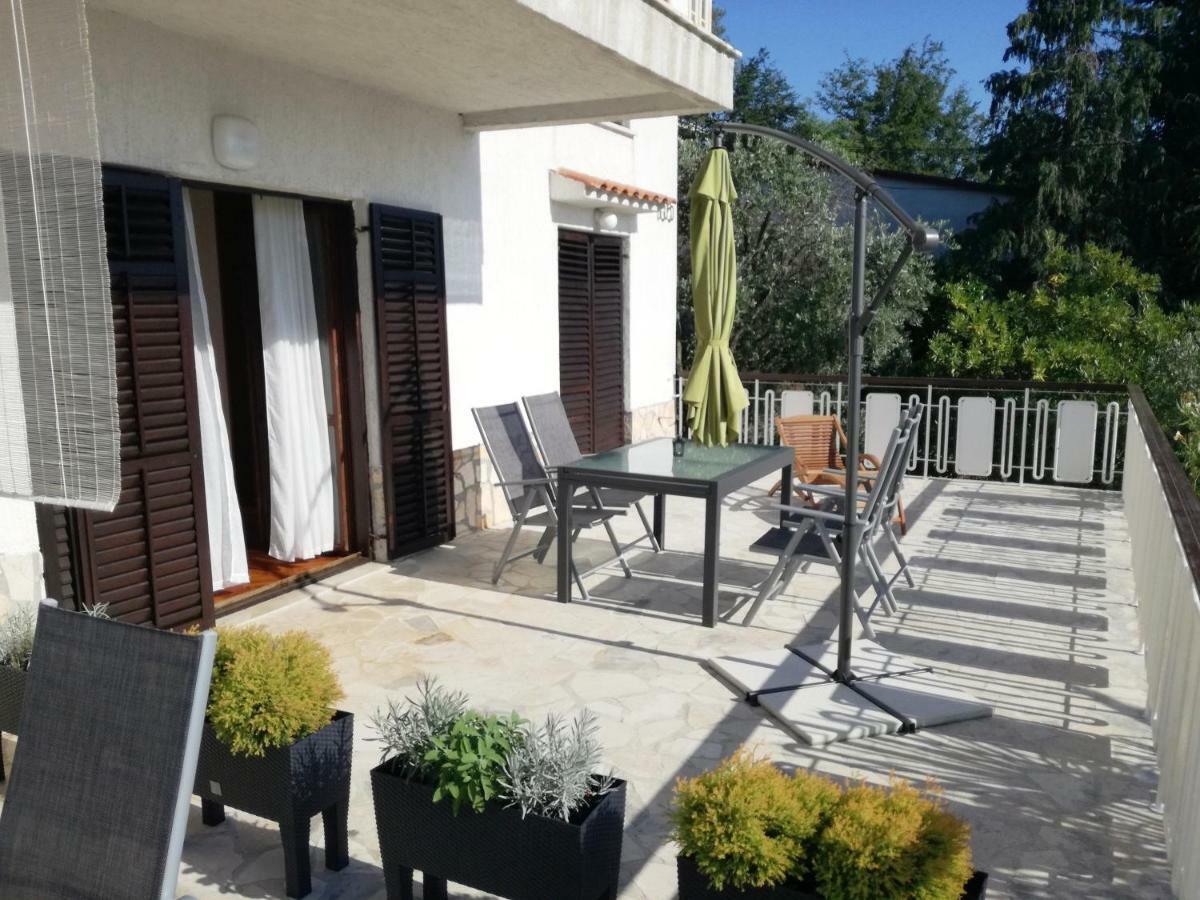 Apartments Martina Nijvice Zewnętrze zdjęcie